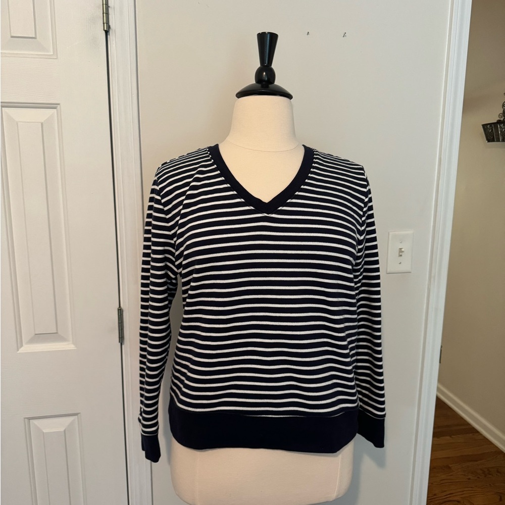 A New Day. Size XXL. Blue and white. Cotton/polyester blend